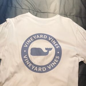 Medium/Large Vineyard Vines White Pocket Tee